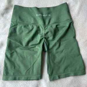 Alphalete Amplify Shorts - Jade